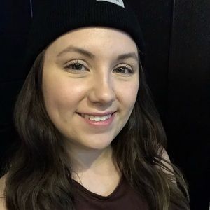 Meet your Posher, Marisa